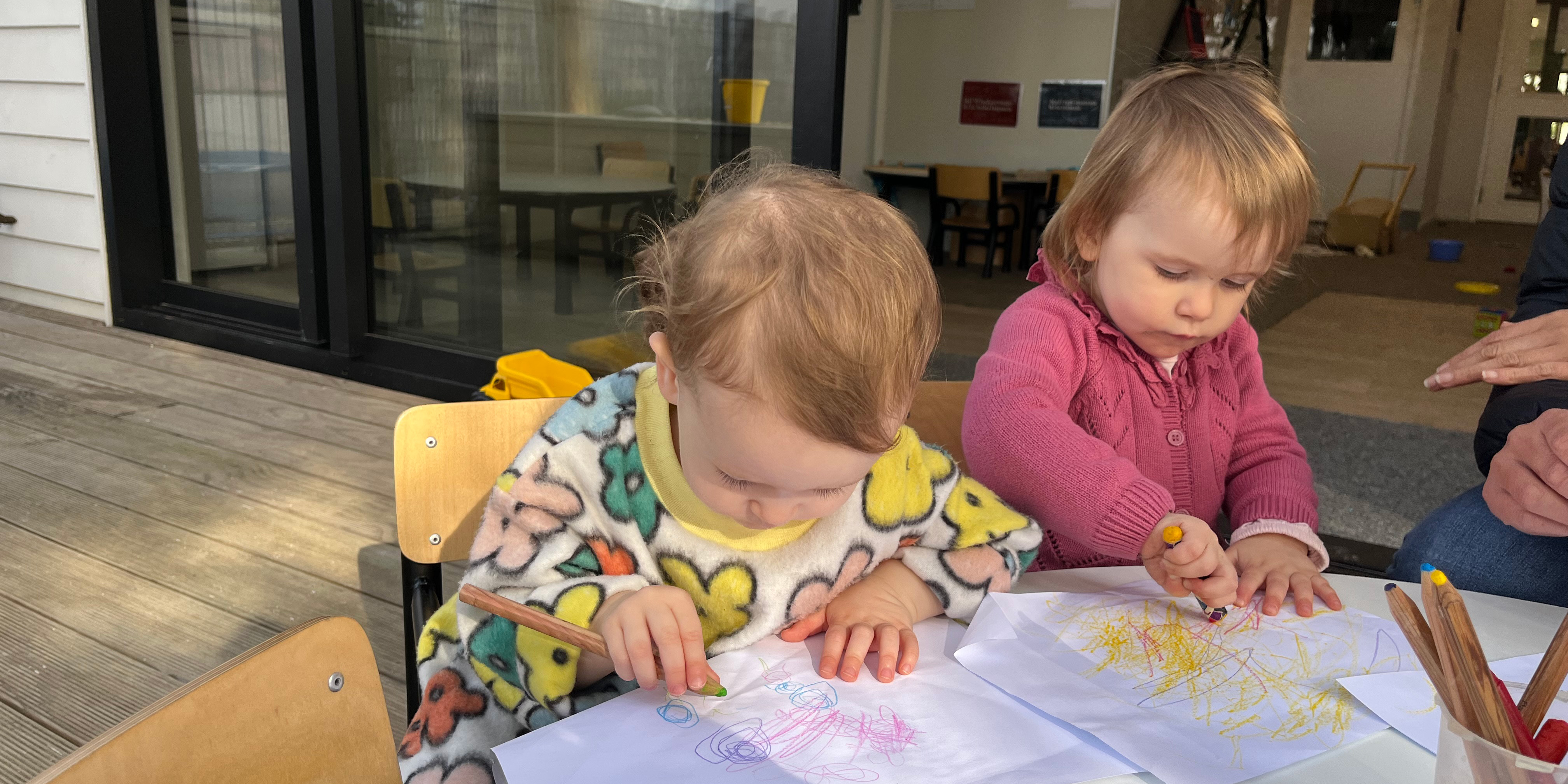 babies colouring 