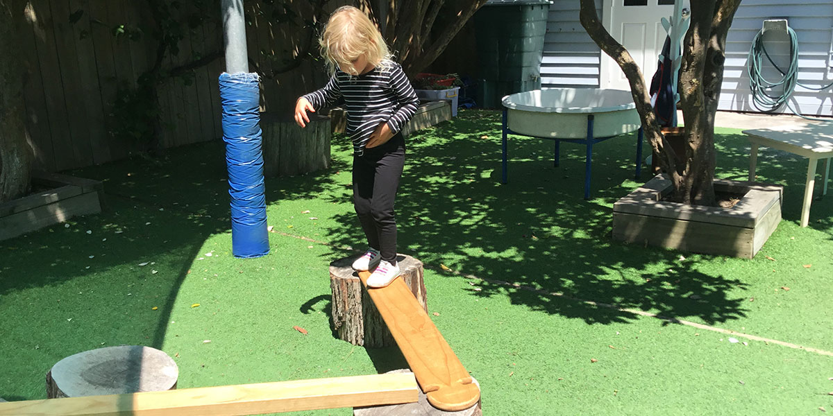 Otuimoetai-Montessori-balancing